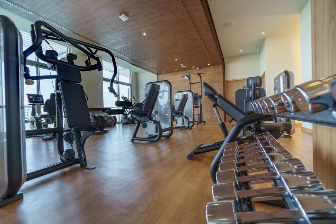 منتجع رينيسانس كانكون آند مارينا المظهر الخارجي الصورة A gym at a hotel