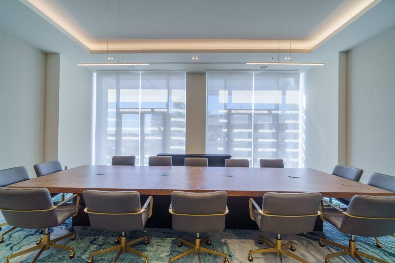 منتجع رينيسانس كانكون آند مارينا المظهر الخارجي الصورة Boardroom at the InterContinental London The O2