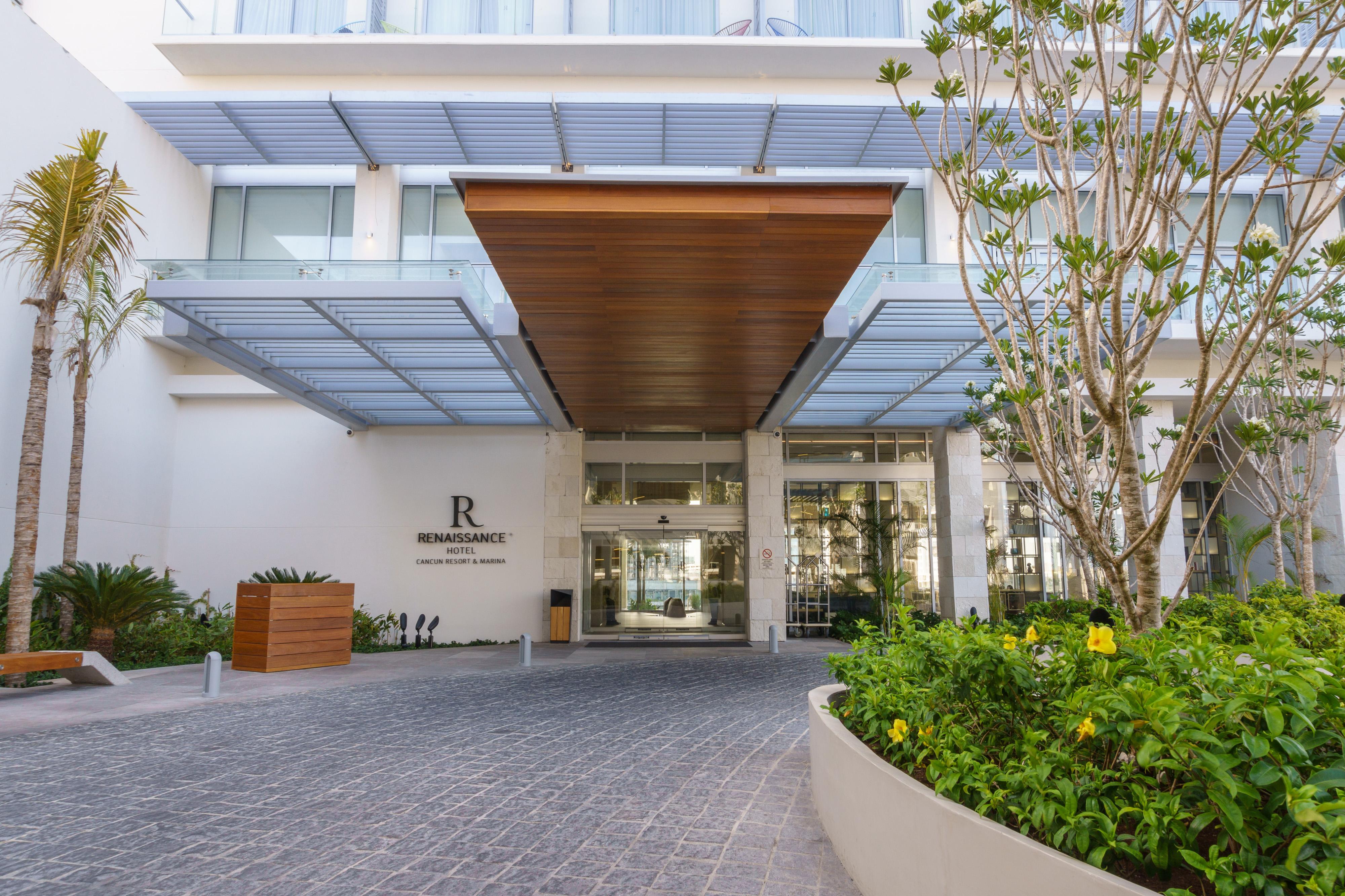 منتجع رينيسانس كانكون آند مارينا المظهر الخارجي الصورة Renaissance Hotel, Bangkok